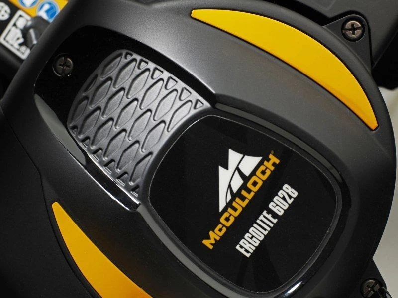 McCulloch Benzine Heggenschaar ErgoLite 6028 6 McCulloch Benzine Heggenschaar ErgoLite 6028 - Afbeelding 4