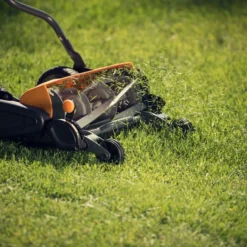 Fiskars StaySharp Max Kooimaaier -Exporteren Tuin Genoegen Winkel Fiskars Garden Action StaySharp Max Reel mower 1000591 3