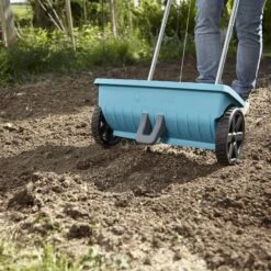 Gardena Strooiwagen L -Exporteren Tuin Genoegen Winkel GA320 0529 scaled