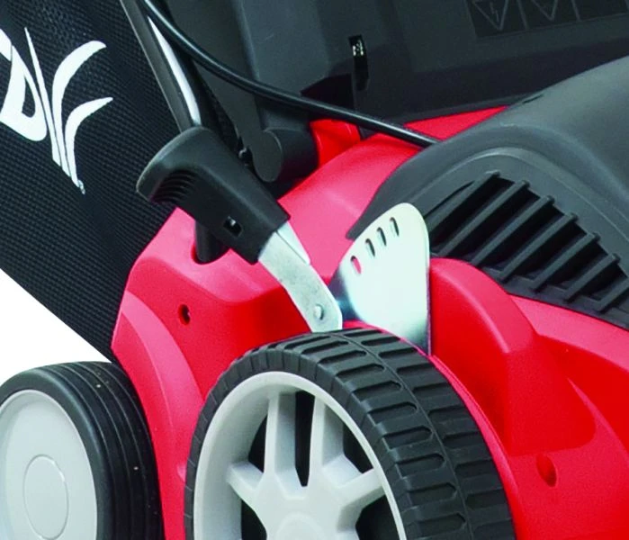 MTD Elektrische Verticuteermachine Smart 30 VE 4 MTD Elektrische Verticuteermachine Smart 30 VE - Afbeelding 2