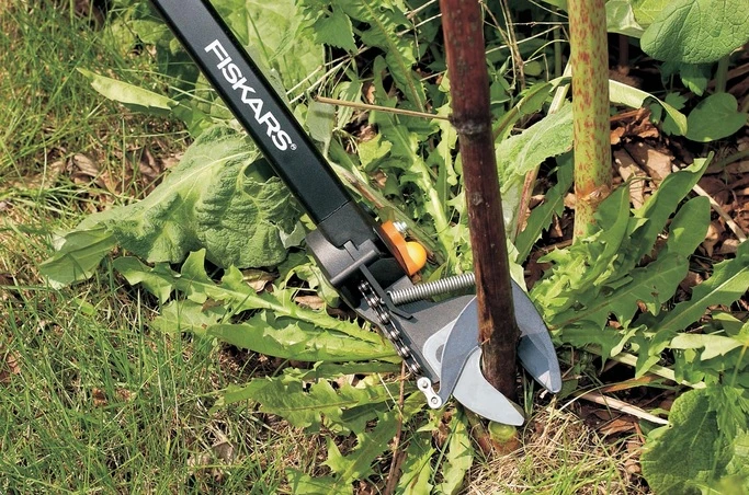 Fiskars Snoeigiraffe UP84 - 232 Cm 4 Fiskars Snoeigiraffe UP84 - 232 Cm - Afbeelding 2